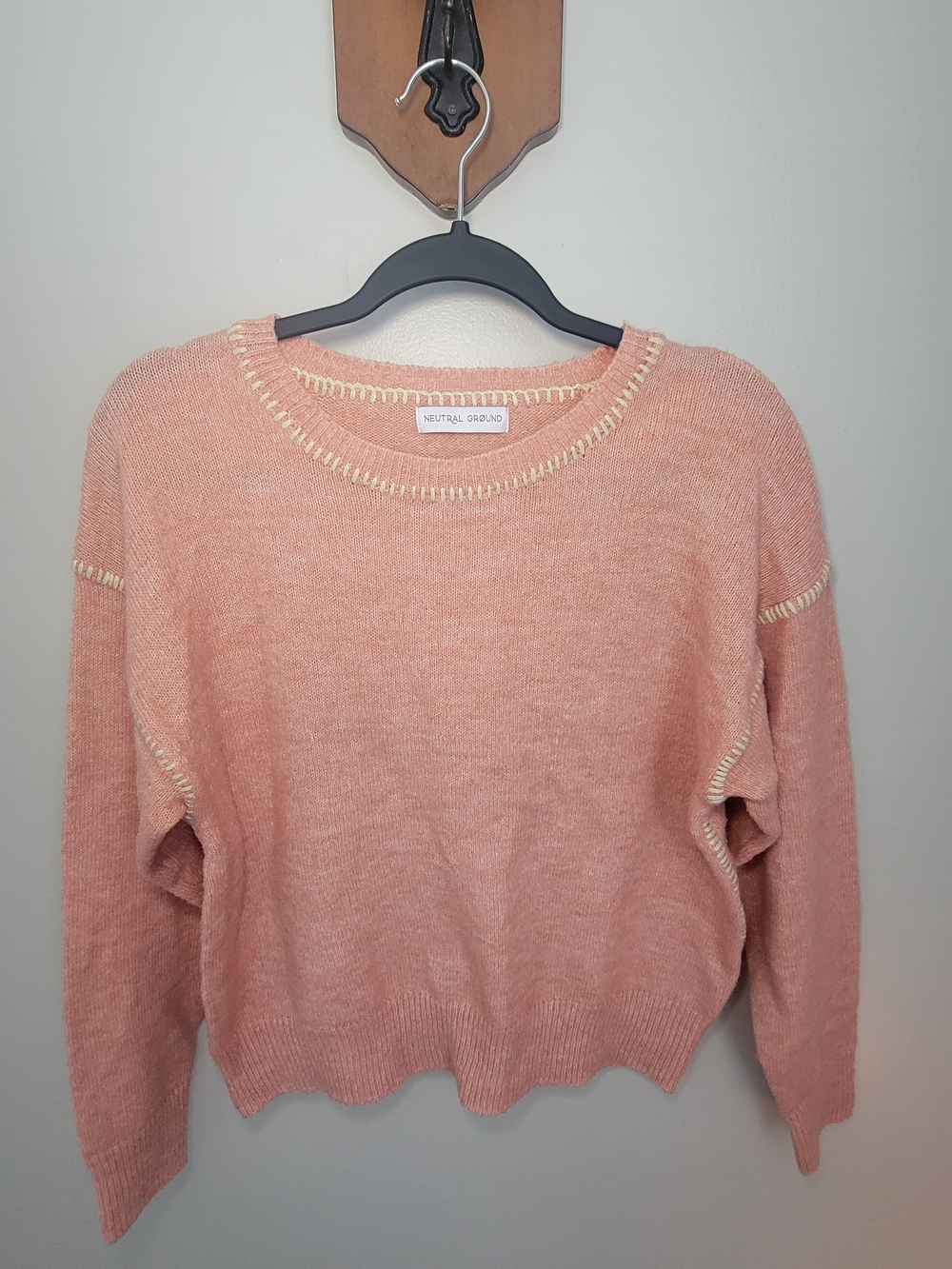 Neutral Ground Women's Peach Crewneck Pullover Sweater Size S